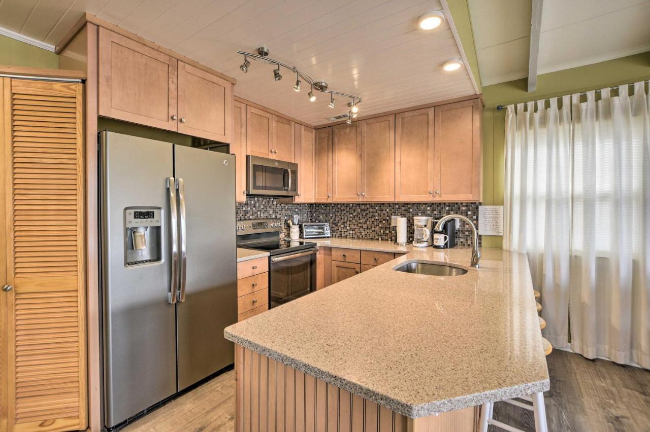 Holden Beach Family Abode - Steps To Ocean! Exterior photo